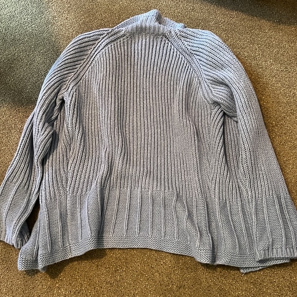 Sweater - Picture 4 of 4